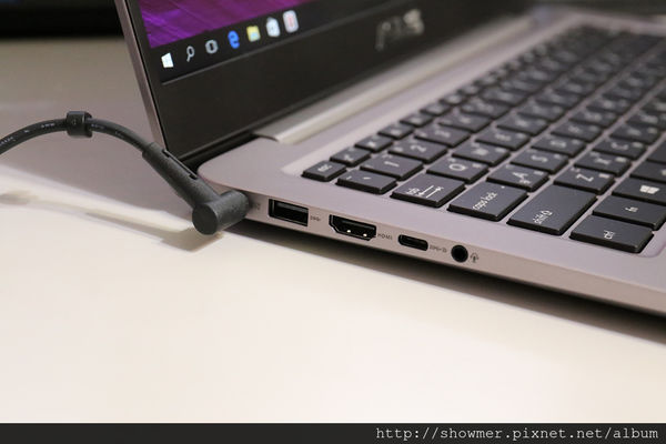 华硕zenbookux410uq,华硕zenbooku3300f测评