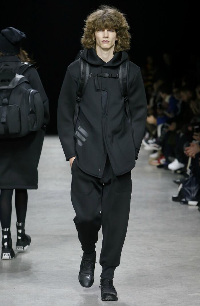 秋冬简约男装,秋冬男装流行款式