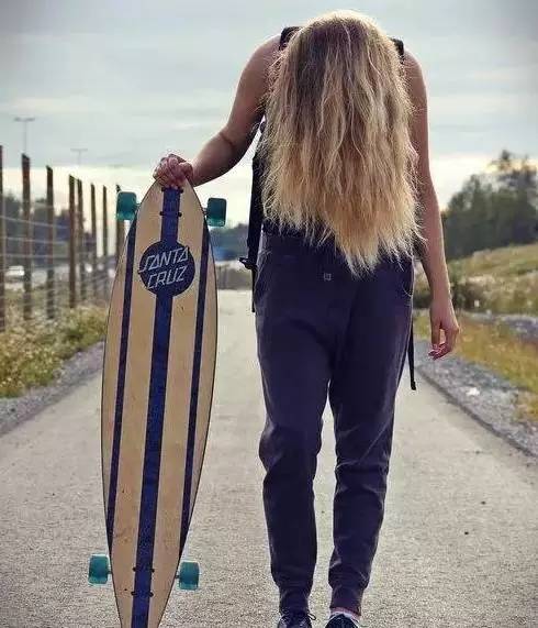 滑板必会的十个动作,滑板新手课堂