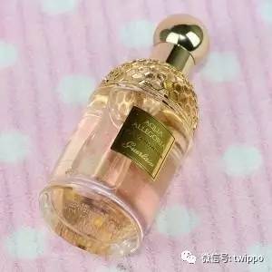 不用香水的女人没有未来英文,不用香水的女人身上有香味