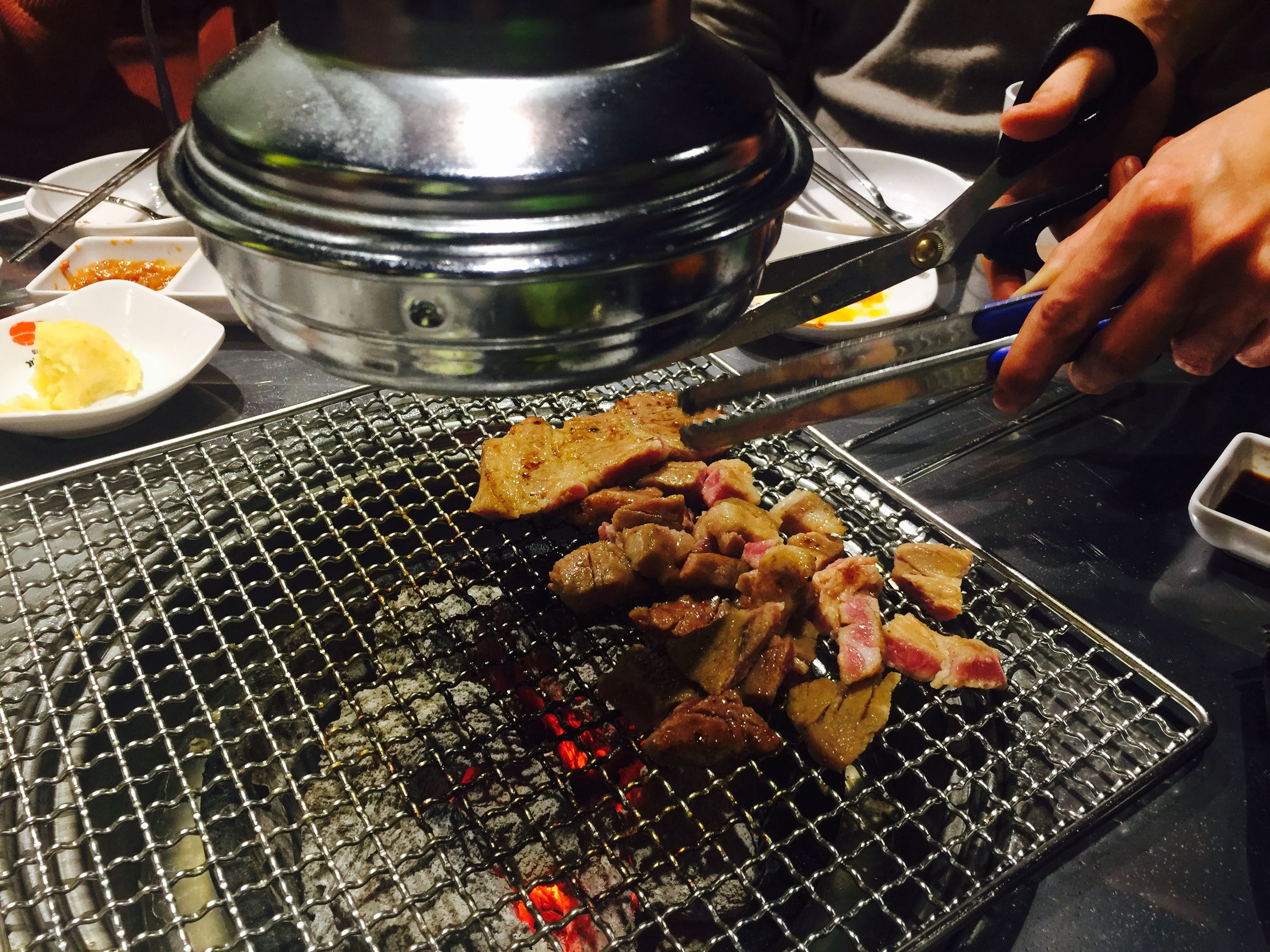 缸筒屋韩国烤肉,缸桶屋韩国烤肉视频