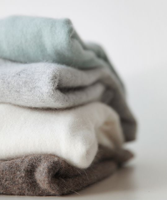 羊毛羊绒衫洗护指南,羊绒衫的保养及注意事项