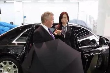 劳斯莱斯雨伞分别在什么位置,劳斯莱斯雨伞一把10万