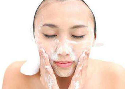 怎么避免过度护肤的毛病,护肤十大误区是什么