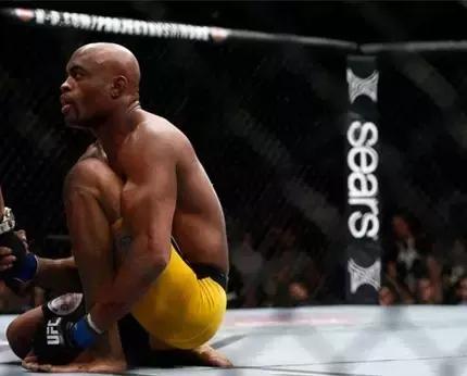 残暴封神十年不败,一朝断腿霸业不再!致敬“传奇”蜘蛛人!