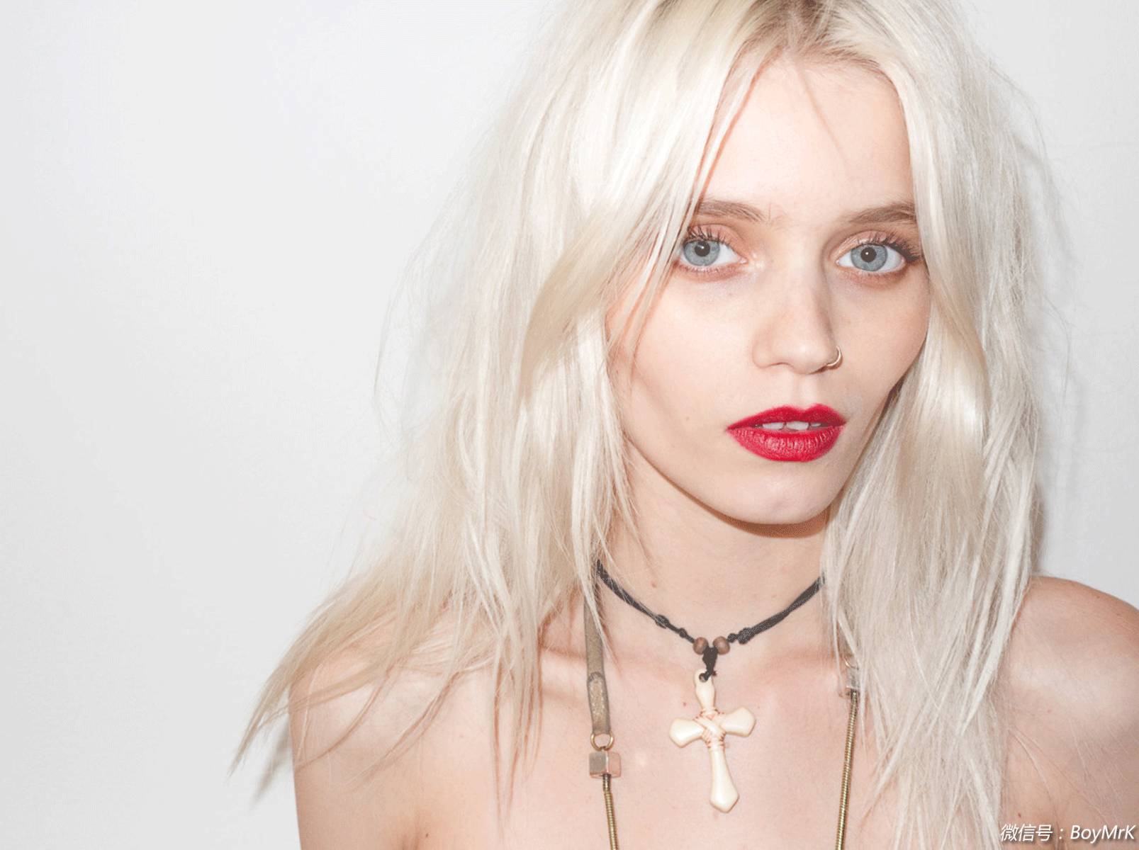 揭发丨拍照片玩摇滚深度网瘾，这竟然都是时尚圈大咖干的事（上）