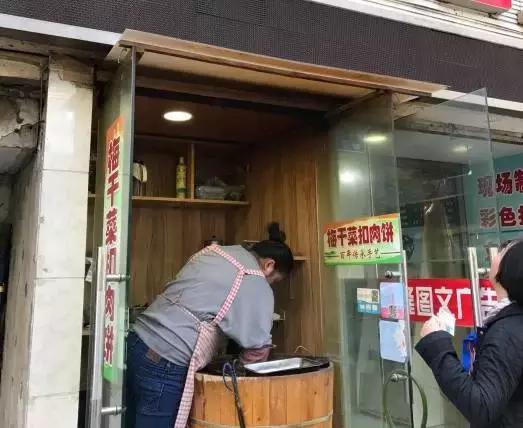 人均10块吃喝玩乐,人均10块钱的食物