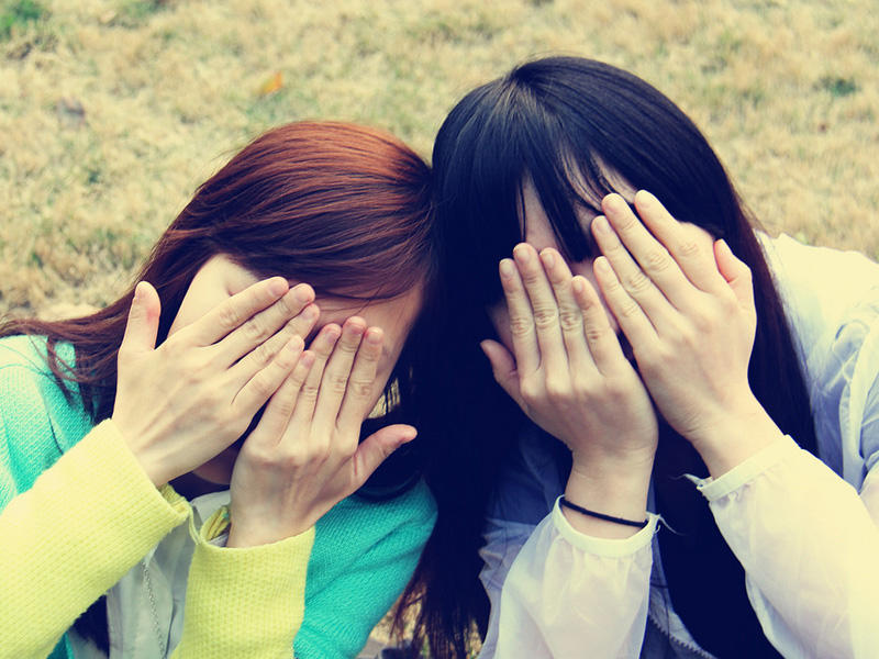 不出门也得美美的化个妆,化个妆出门心情美美哒