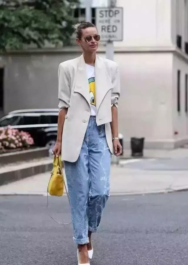 沈阳万象城牛仔裤专卖店,今年流行爆款裤子时髦牛仔裤