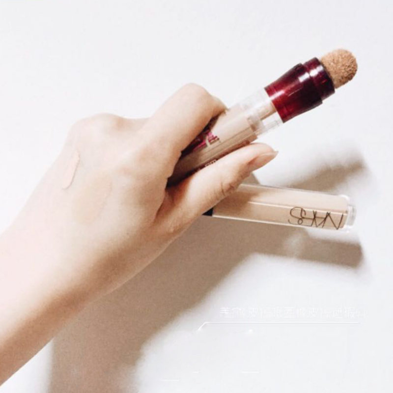 种草丨熬夜加班狗必备的遮瑕神器！