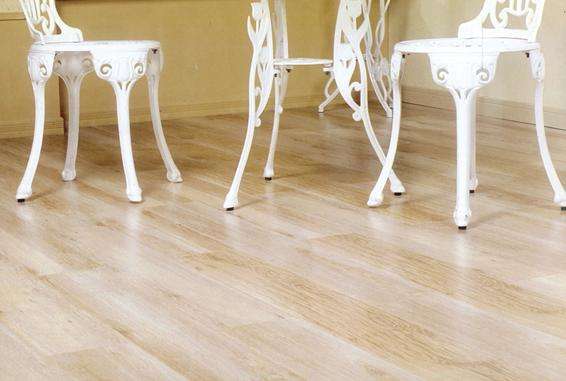 实木地板翻新最好最实惠方法,实木地板翻新的流程视频