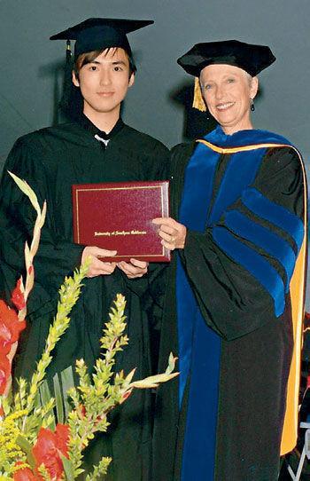 百亿企业继承人，人生堪比偶像剧的他微博竟然只有四千粉丝？