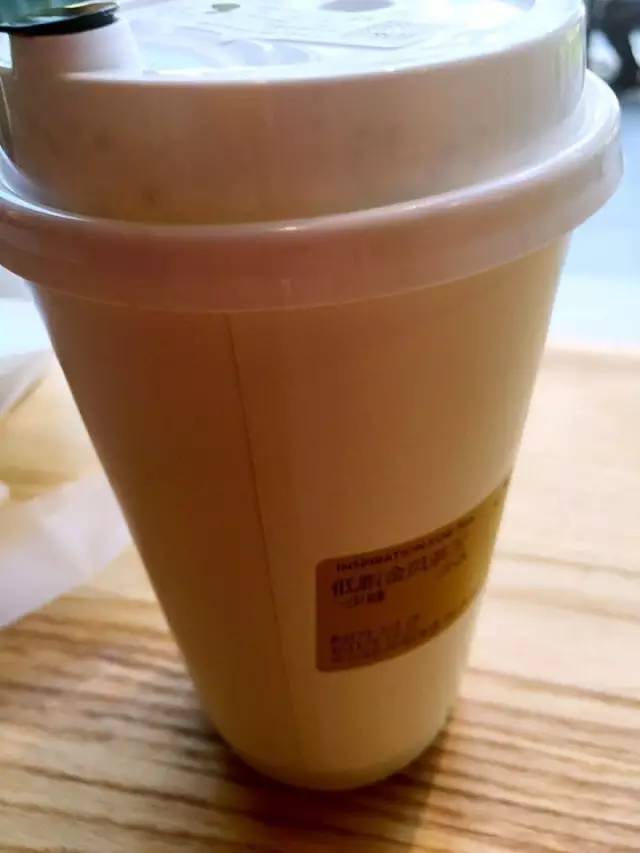 这家饮料店,从东莞排到深圳又排到上海,是好喝还是装逼!