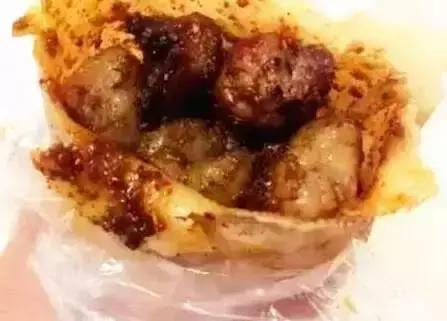 今天下午4点的时候，我打开了我的零食小金库