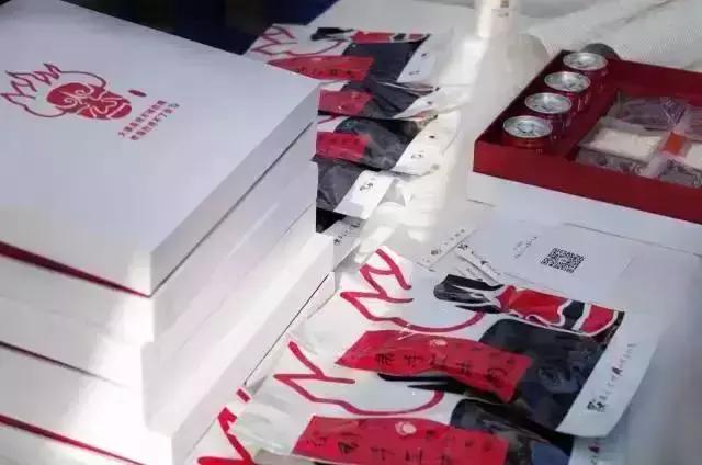 今天下午4点的时候，我打开了我的零食小金库