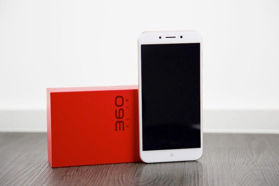 4000mAh+6GB运存!仅售1399的360手机N5评测