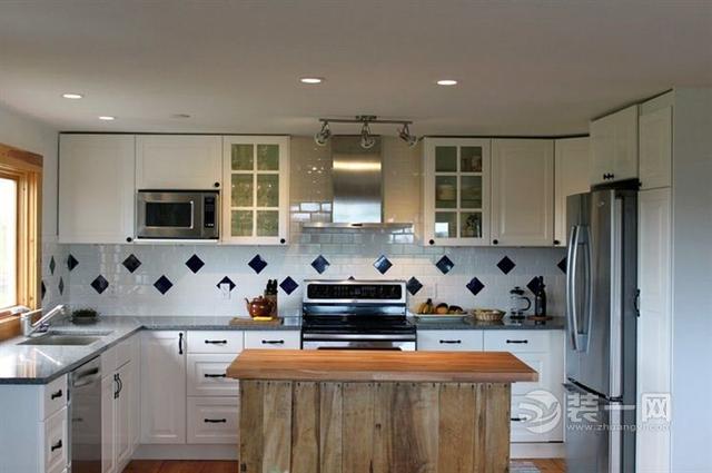 橱柜高光门板的优缺点,橱柜吸塑门板的优缺点