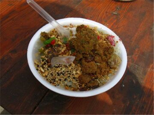 桂林阳朔西街值得吃的,桂林阳朔景区有什么好吃的