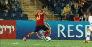 c罗牛尾巴过人素材,c罗牛尾巴搞笑