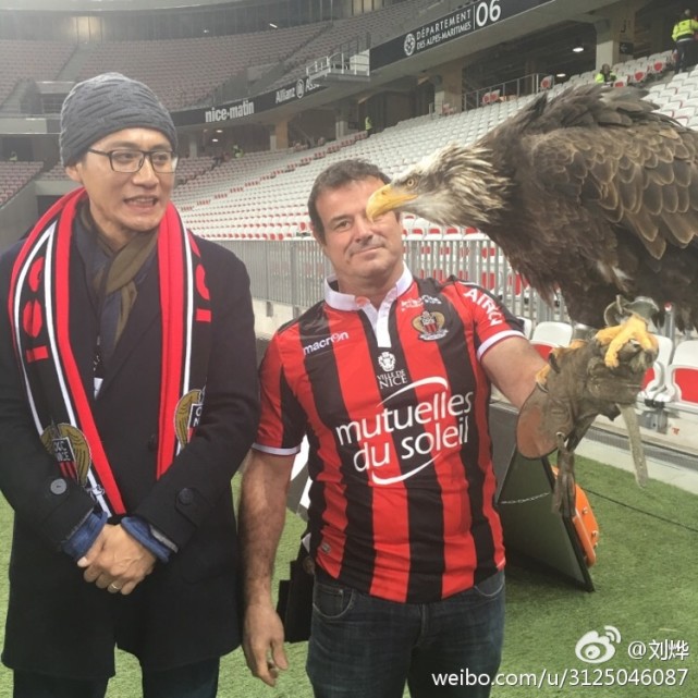 刘烨儿子诺一照顾爸爸,刘烨儿子诺一街拍