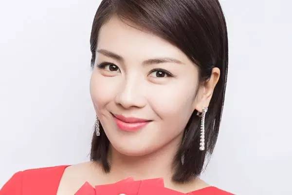 2022最好看的大牌口红色号,2022春夏流行的口红色号