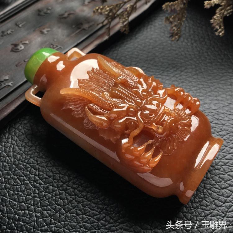 古代男子随身佩戴物品,男子穿越古代带了小玩具