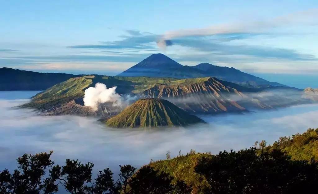 bromo活火山在哪,bromo火山超详细攻略