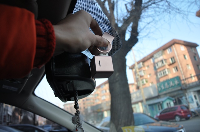 如何选购行车记录仪比较好,行车记录仪排行榜及选购技巧