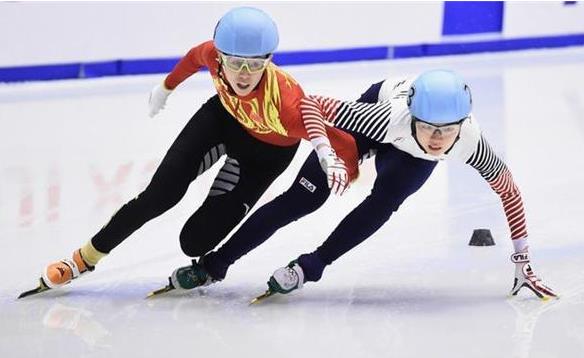 韩国队短道速滑用冰刀踢中国对手,带领韩国队进入世界杯四强