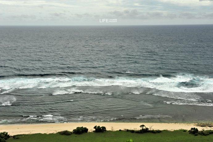 巴厘岛情人崖猴子,巴厘岛最美情人崖