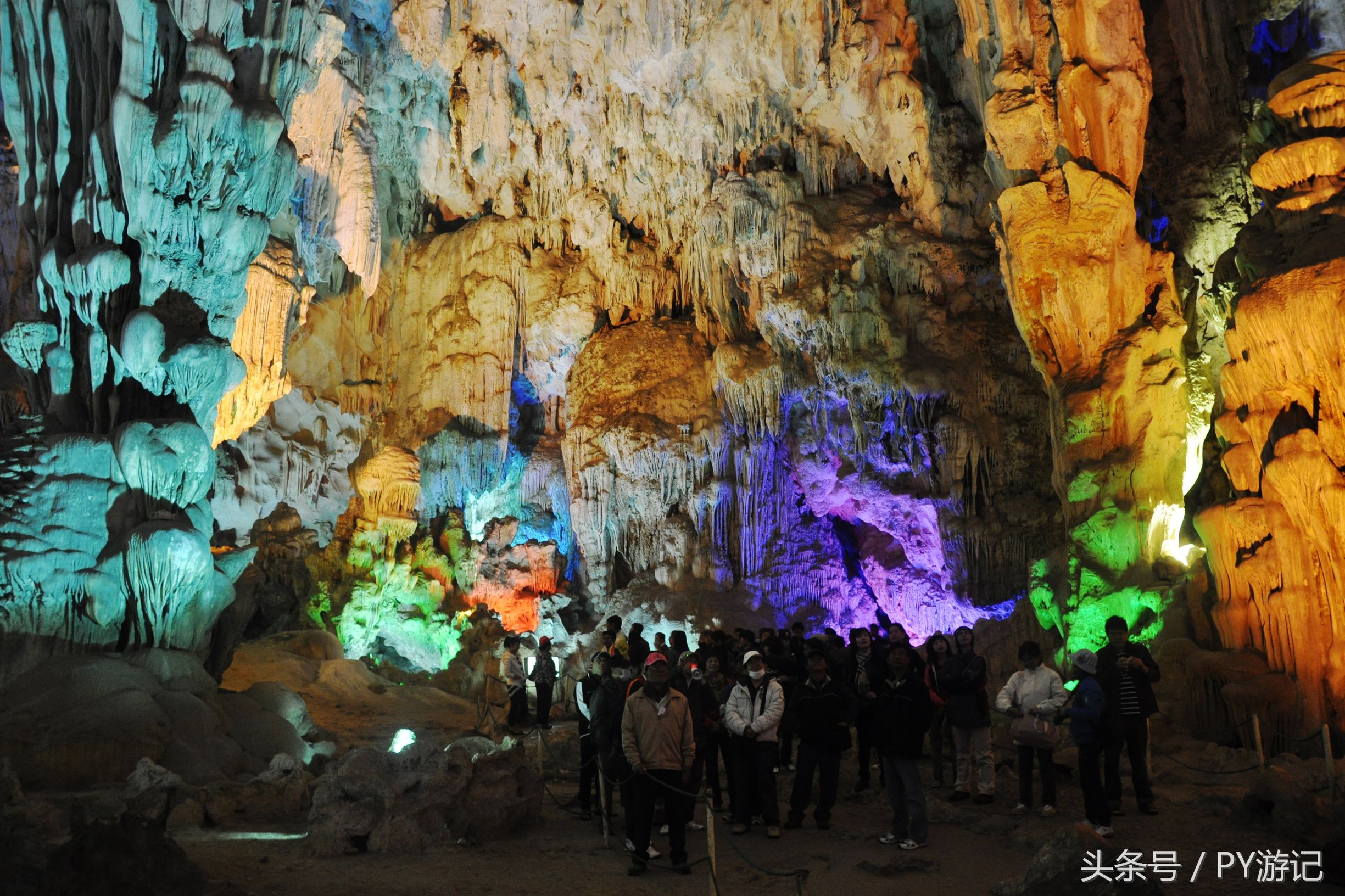 越南下龙湾海上桂林景区,桂林山水和越南下龙湾