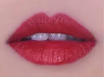 阿玛尼小胖丁试色视频,阿玛尼口红小胖丁400试色