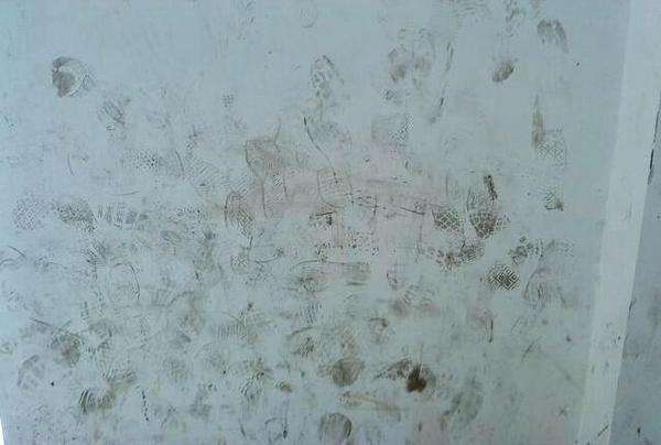 墙上油烟污渍怎么去除,墙上有彩笔污渍怎么去除