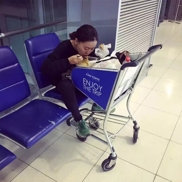 我不是喜欢旅行只是想逃避生活,不是旅行而是生活