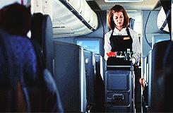 如何优雅坐飞机,第一次坐飞机怎么才不会尴尬
