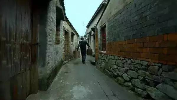 80后老师辞职回乡创业,80后教师辞职卖肉夹馍