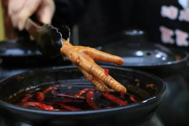 成都春熙路最好吃的苍蝇馆子火锅,春熙路必吃十大馆子