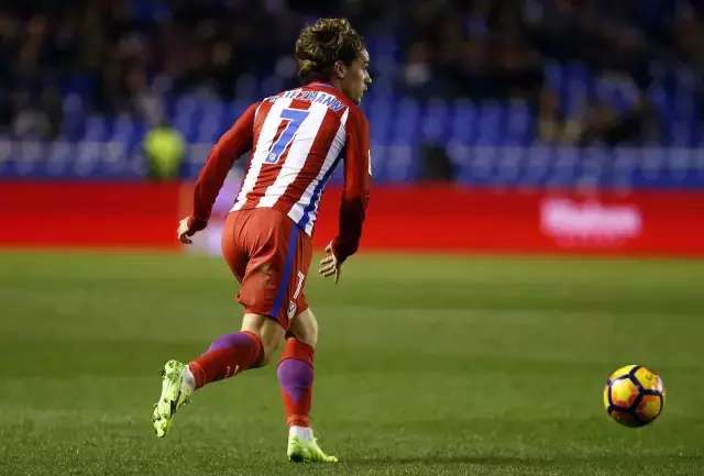 诡异！违反物理现象的吊门！