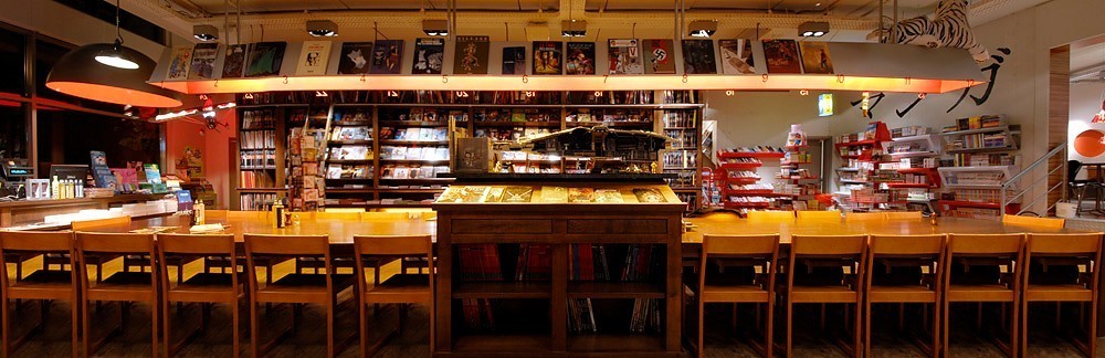 每天近千人来就餐,来打卡最美书店