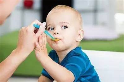 宝宝补铁的误区妈妈踩坑了吗 (宝宝补铁过多会造成什么后果)