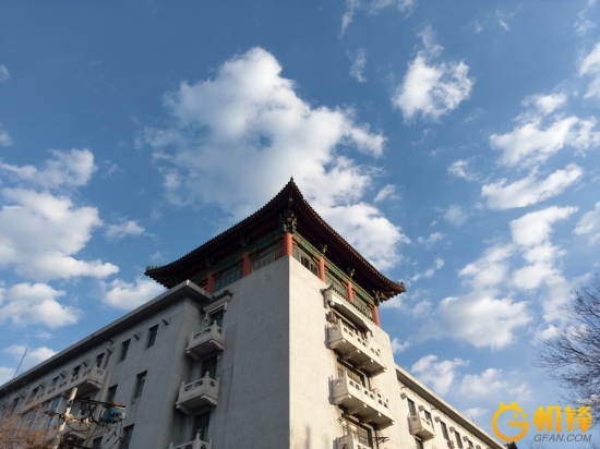 htcuultra屏幕怎么样,htcuultra蓝宝石版