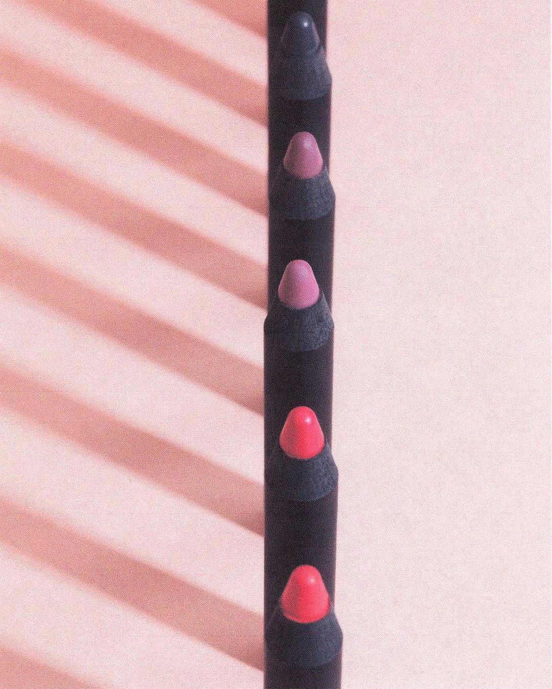 nars唇膏笔复古梅子红试色 (nars唇膏笔最全试色)