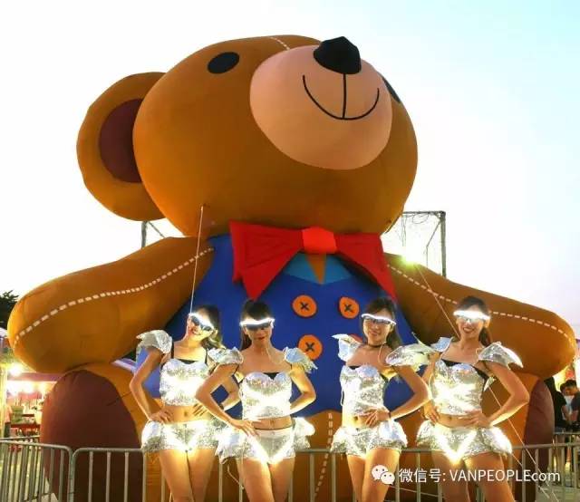 今年温哥华夜市玩出新高度！韩式灯展随手一拍都是网红范儿