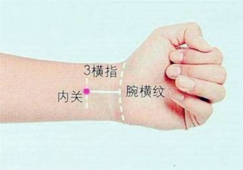 打嗝停不下来最快方法止嗝,一直打嗝好尴尬啊