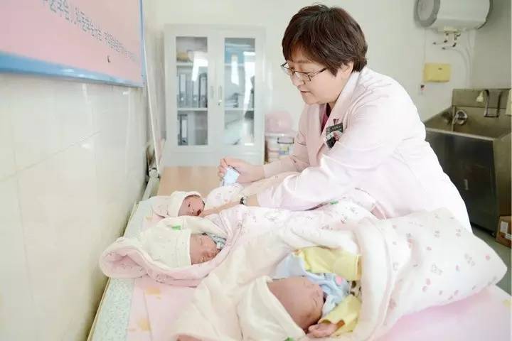 「佑安温度」佑安医院降生的吉祥三宝42天了个个活泼健康