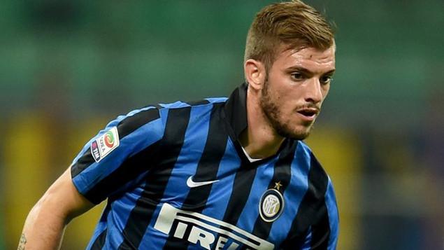 喊罗纳尔多名字的解说,叫罗纳尔多的足球明星