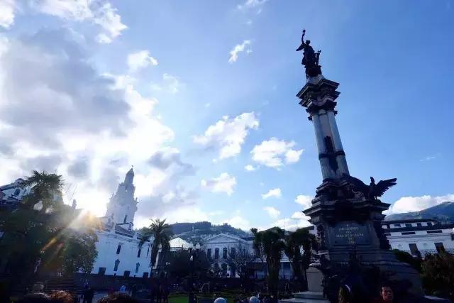 这才是旅行的样子,从亚洲至南美洲,他比我们多了点勇气和决心