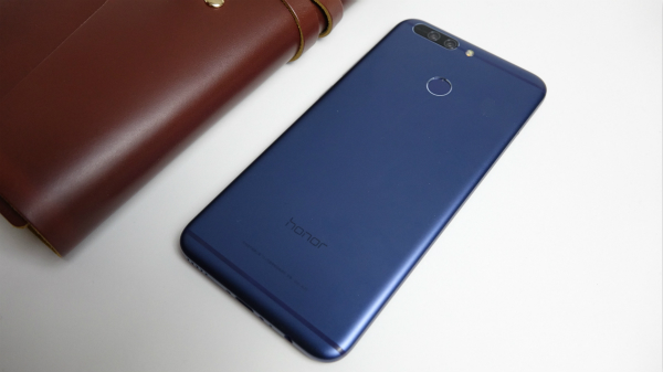 荣耀v9手机评测视频,荣耀v9测评对比荣耀8x