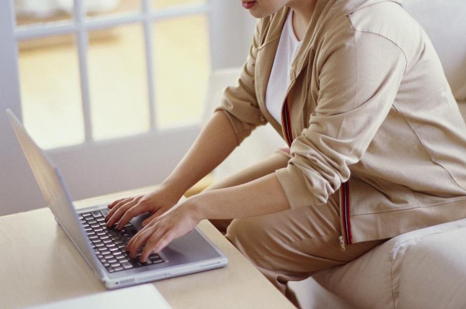 ppt字体无法随演示文稿一起保存,演示文稿里的ppt怎么保存不了