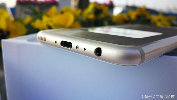 华为p10钻雕蓝后盖原厂,华为p10钻雕蓝陶瓷白哪个好